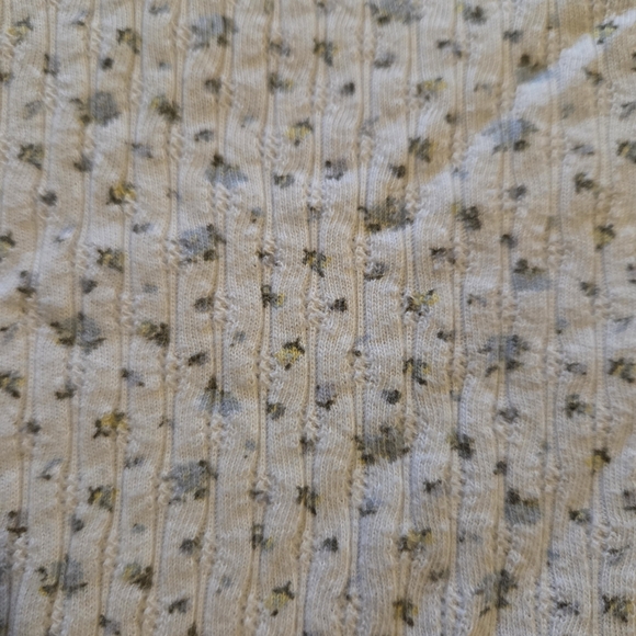 American Eagle Outfitters White Floral Short Sleeve Tee - Picture 4 of 6